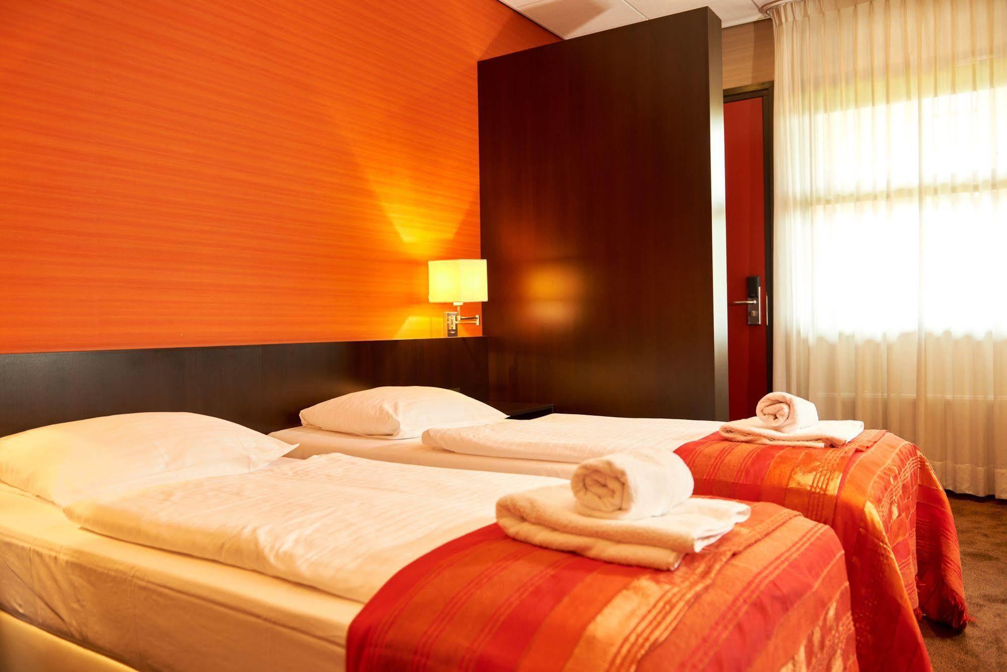 Hotel Babylon Heerhugowaard - Alkmaar Eksteriør bilde